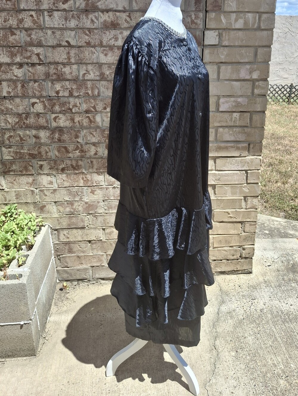 Vintage 1980s Christie Black Relaxed Buttoned Tiered Ruffle Maxi Dress Size 18 - Picture 7 of 15